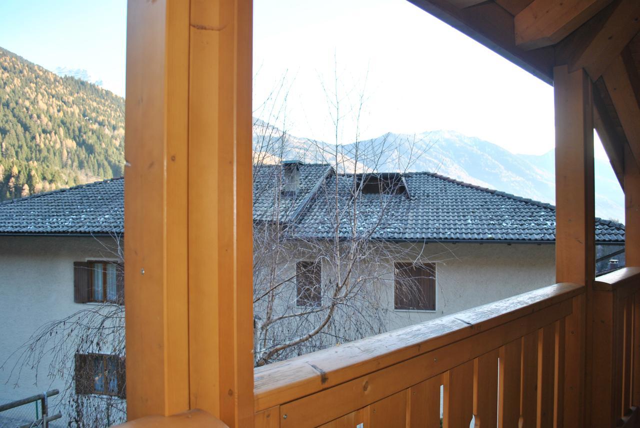Appartement Villetta Con Giardino E Panorama à Carisolo Extérieur photo